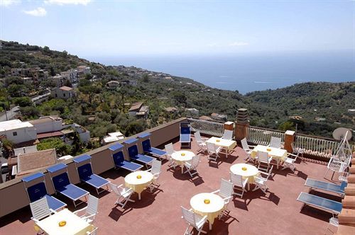 Hotel Montana Sant'Agata sui due Golfi Eksteriør billede