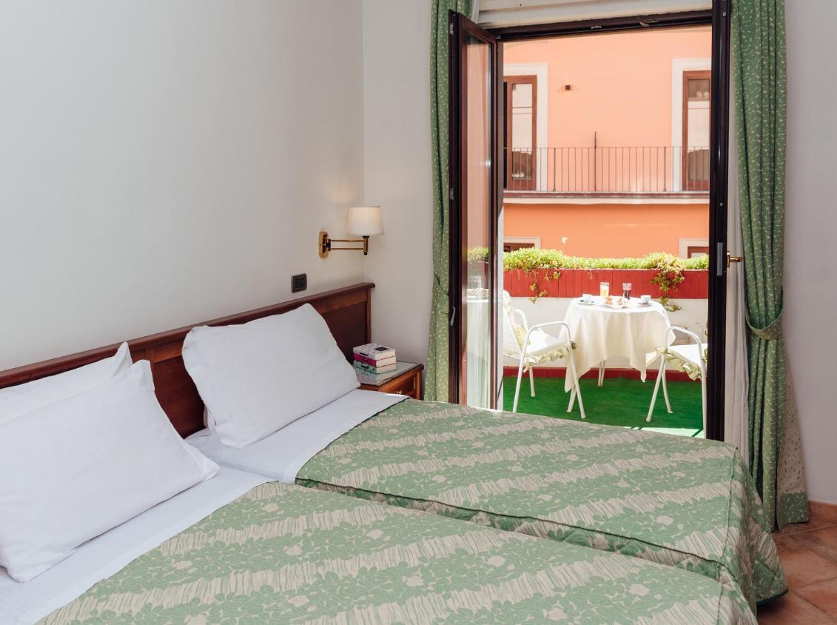 Hotel Montana Sant'Agata sui due Golfi Eksteriør billede