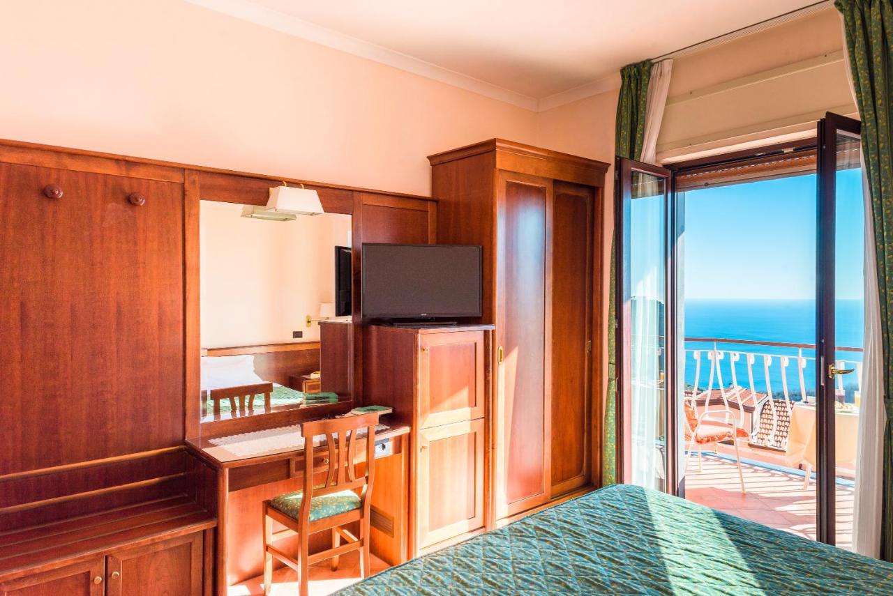 Hotel Montana Sant'Agata sui due Golfi Eksteriør billede