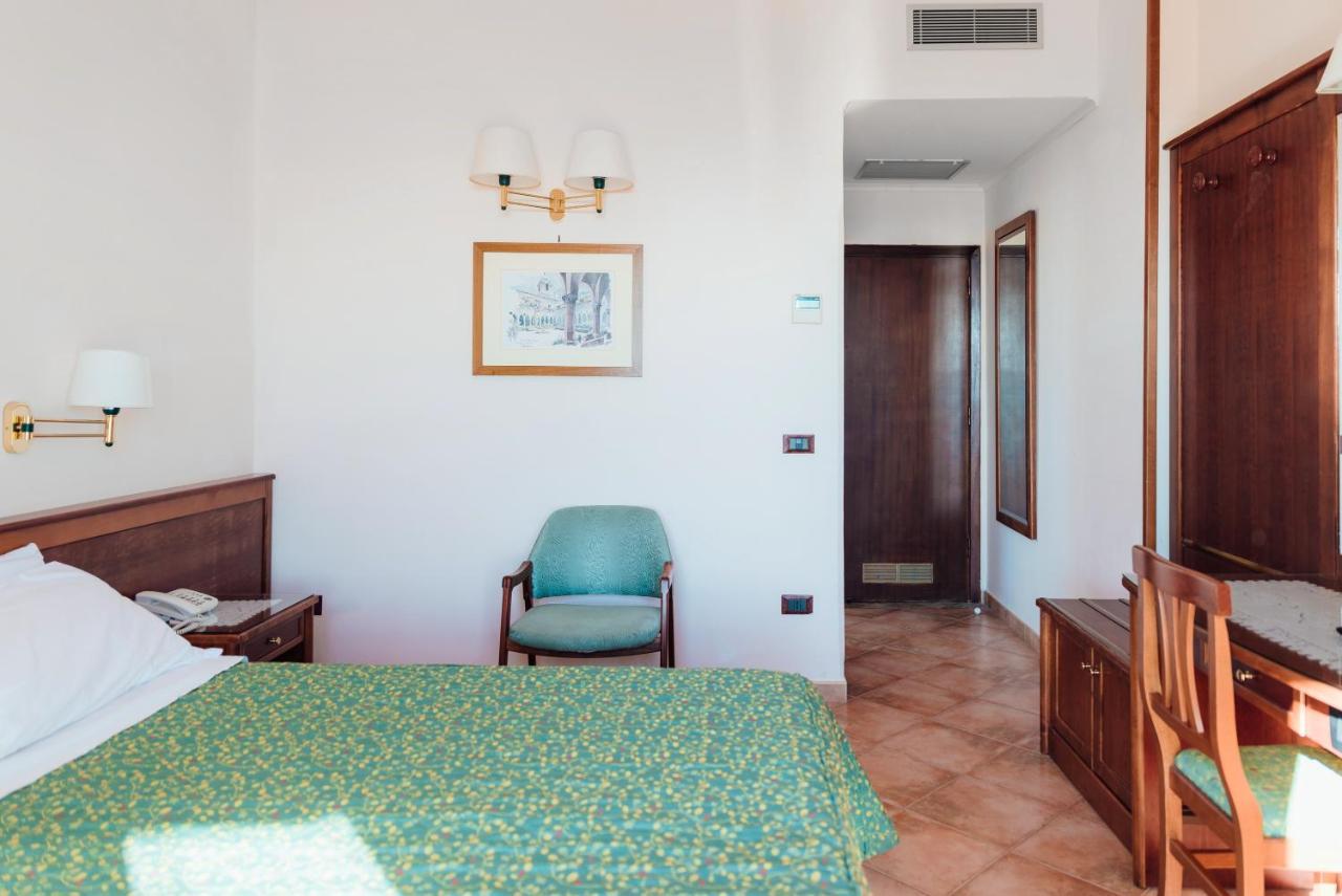 Hotel Montana Sant'Agata sui due Golfi Eksteriør billede