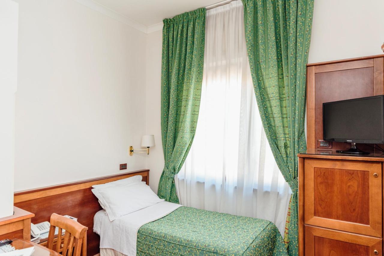 Hotel Montana Sant'Agata sui due Golfi Eksteriør billede